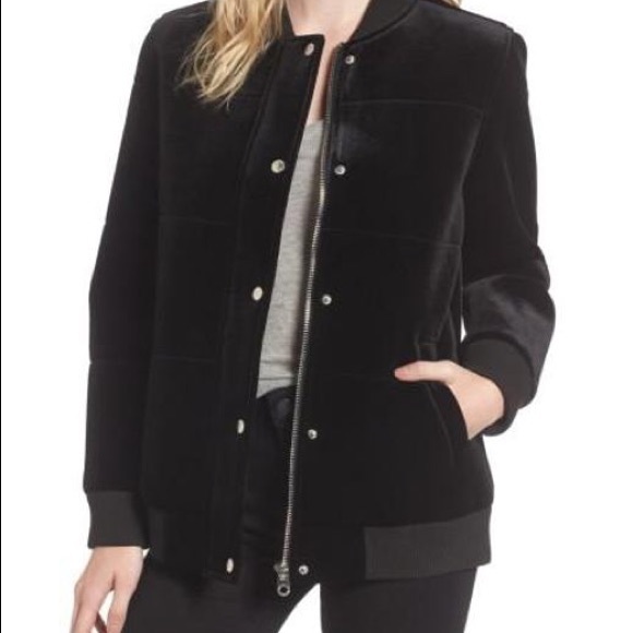 Members Only Jackets & Blazers - NWT Members Only Velvet Bomber Jacket